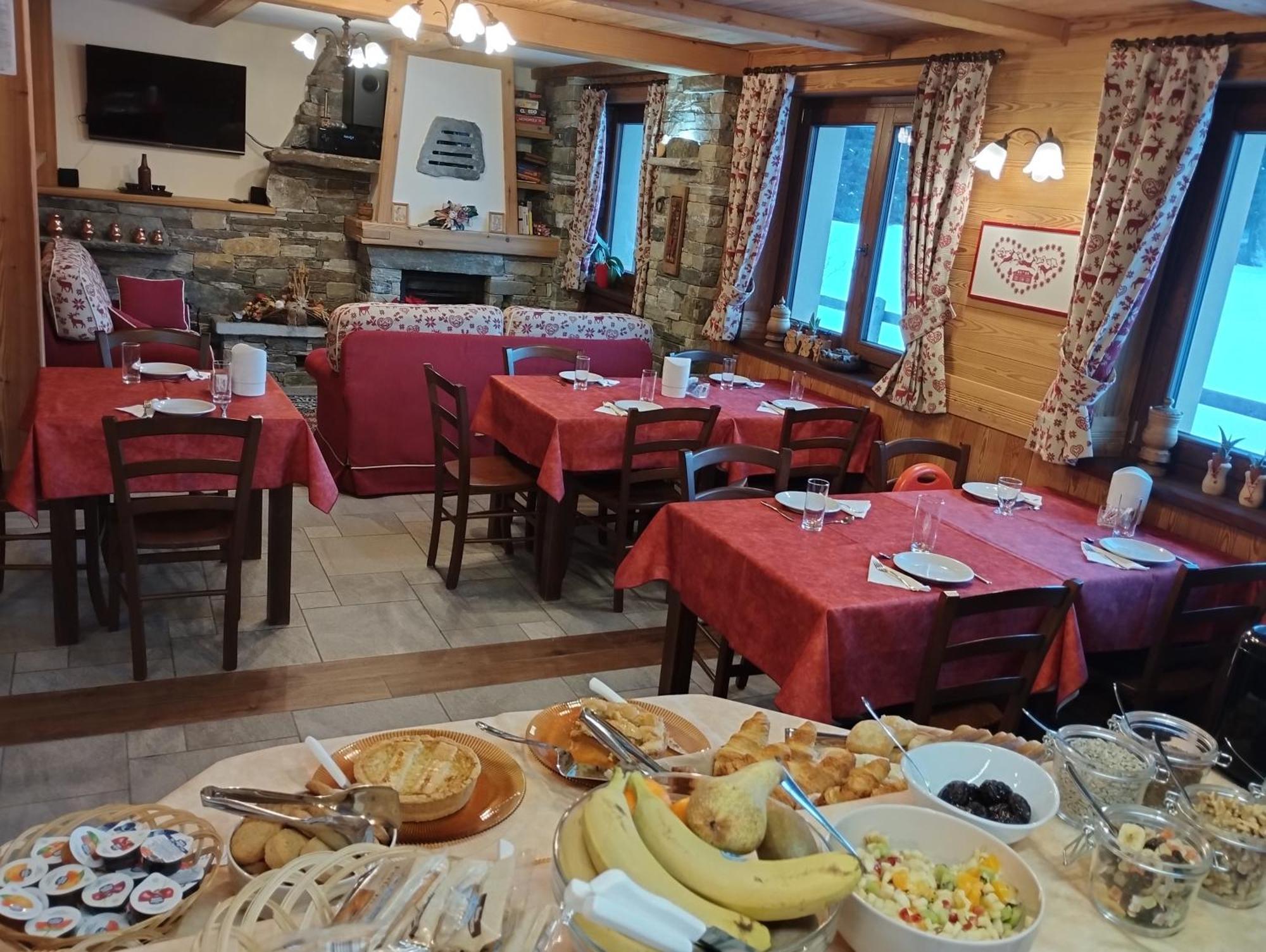 Villa Americana Chambres D'Hotes Чамполук Екстериор снимка