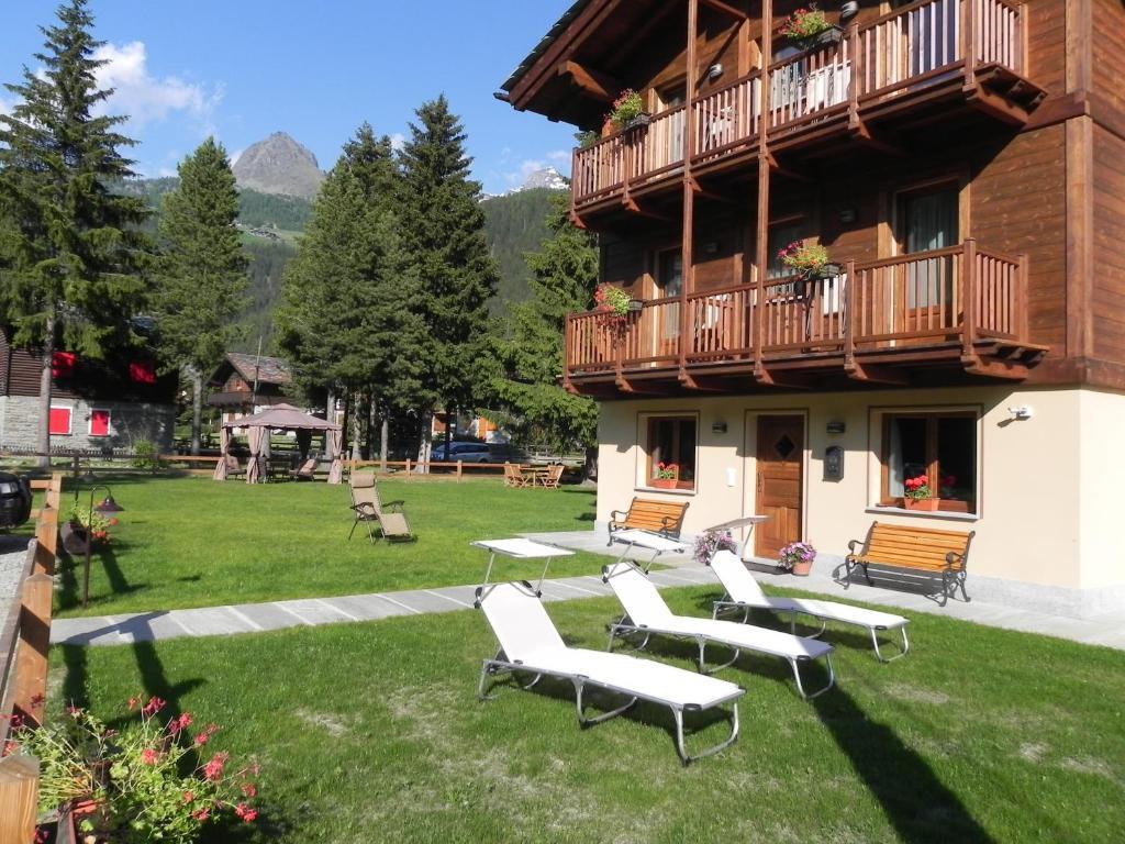 Villa Americana Chambres D'Hotes Чамполук Екстериор снимка