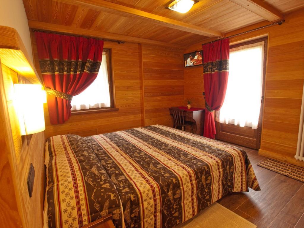 Villa Americana Chambres D'Hotes Чамполук Стая снимка